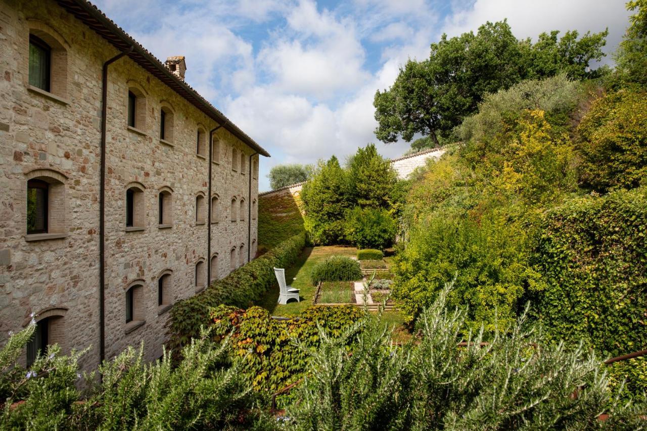 Park Hotel Ai Cappuccini Gubbio Luaran gambar